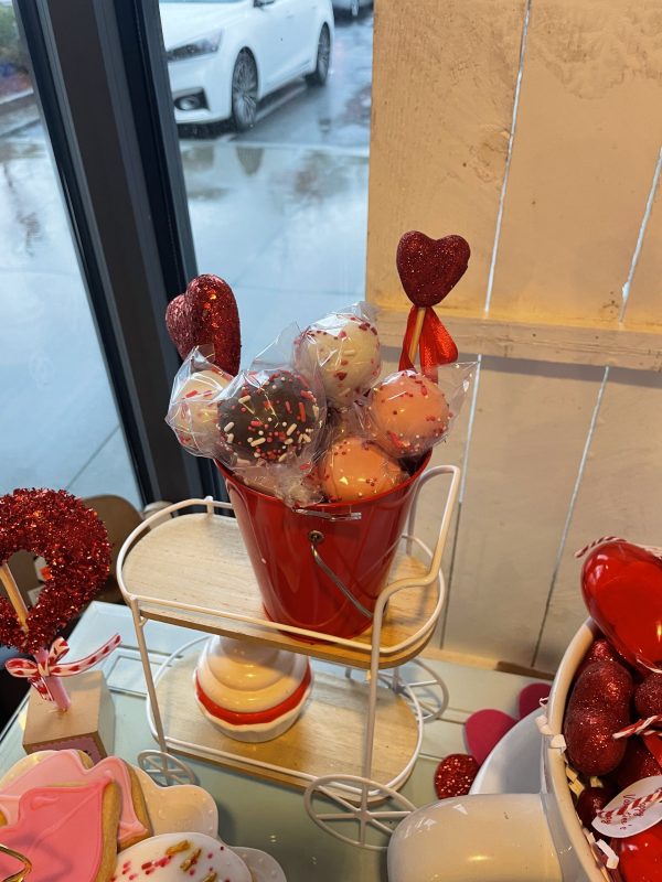 Bucket of Love: Assorted Cake Pops